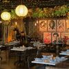 Hawkeye & Huckleberry Lounge / Dinning